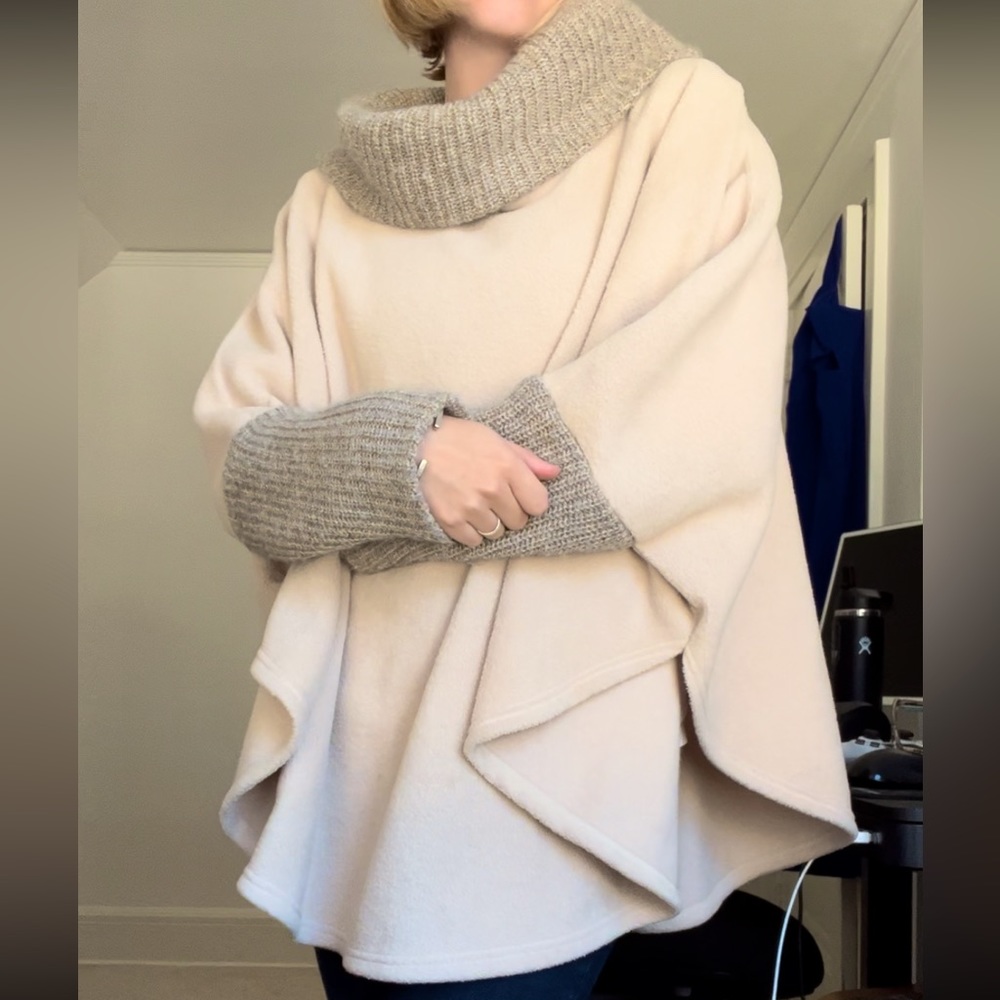 Parkhurt Cream Poncho